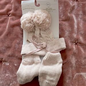 Hat and leg warmer set
